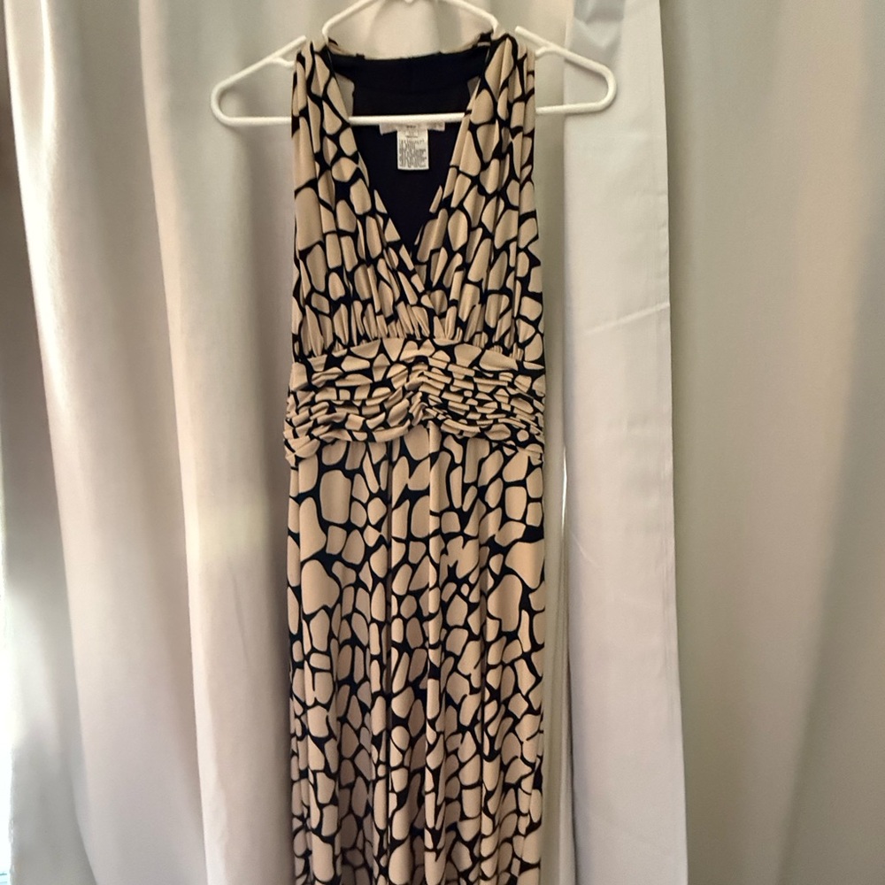 Evan Picone Black and Cream Maxi Dress
